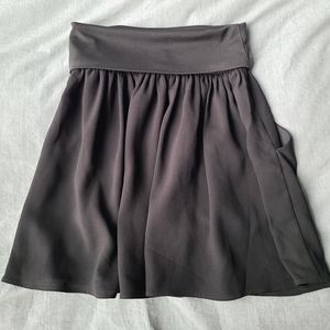 Aritzia Wilfred skirt, XS, black